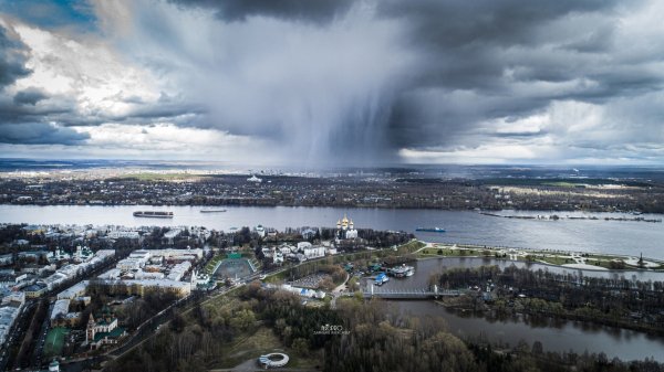 "Много лестниц в небеса"-ливень/Ярославль