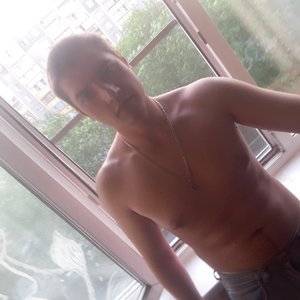 rBg2V7c5m7dM6Vb094PENePcpFi7gitJ square