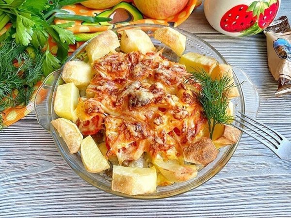 Свинина с ананасами и картофелем в духовке