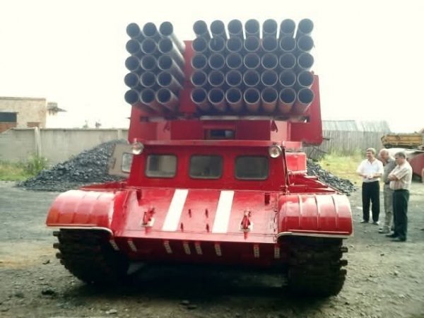 Импульс пожарная машина на базе танка