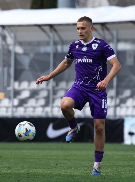 Артур Рябoв