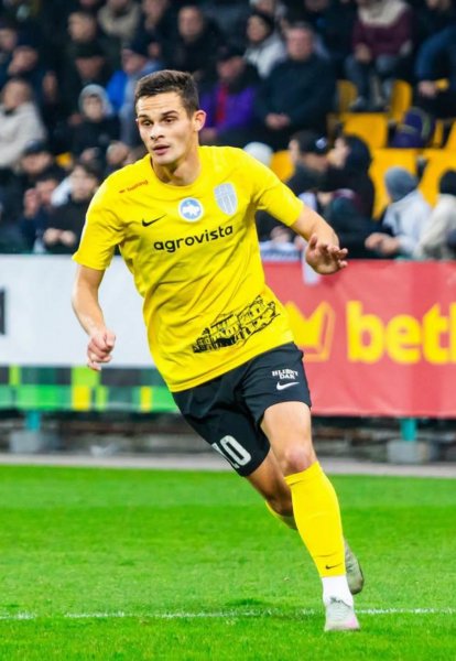 Андрей Кулаков