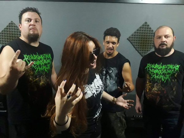 Regurgimentação Necrovaginal Sangrenta