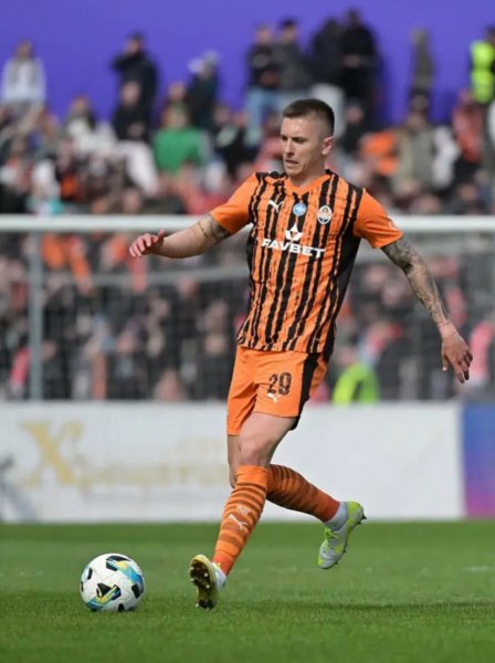 Егор Назаринa