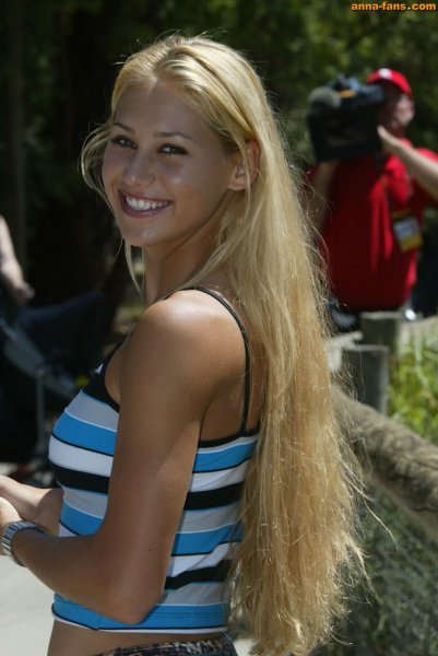 ca8182e27e142b14ff156b921f271