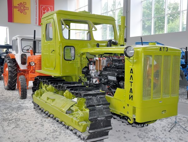 Трактор Алтаец Т4