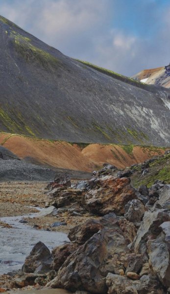 Screenshot 20250307-214436 One UI Home