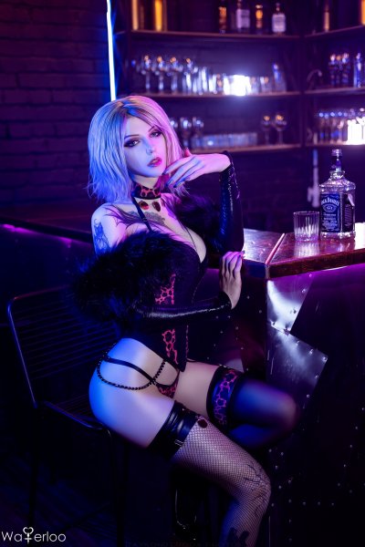 Waterloo-Maria-(Silent-Hill)-Silent-Hill-2-9276694