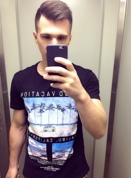 C049D5D5-2723-48FD-AEB2-E1608196A834