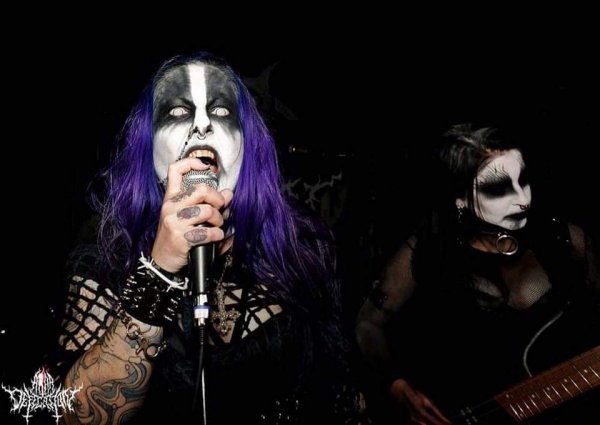 Altar Defecation