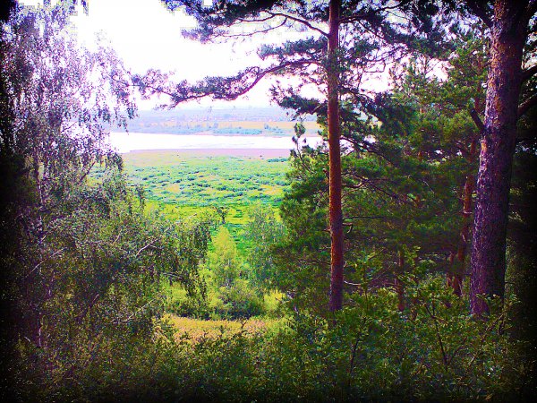 Река вдоль плато