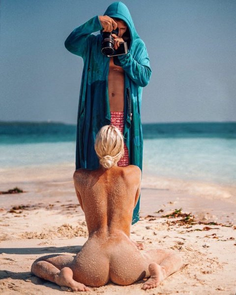 Ekatarina-Alina-Shiryaeva-Topless-52