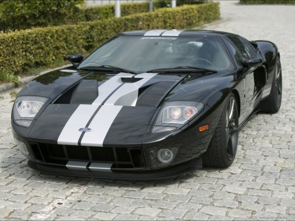Ford GT