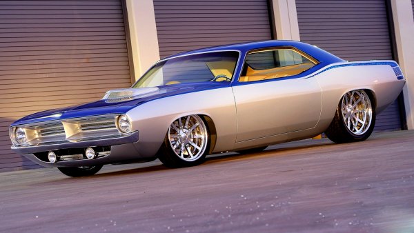Plymouth Hemi Cuda Customs Tuning