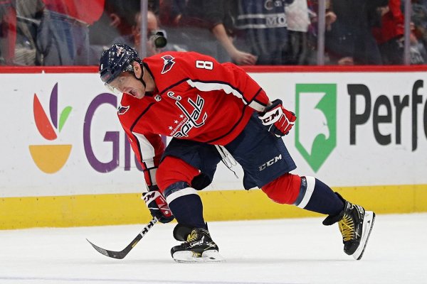 Aleksandr-ovechkin-ustanovil-redchajshij-rekord-nhl-takogo-n