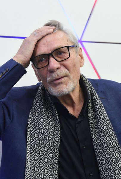 Александр Михайлов