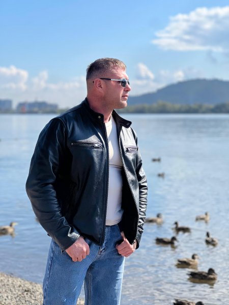 B561d58a-359d-43cf-85aa-bf2acc9e8a9f