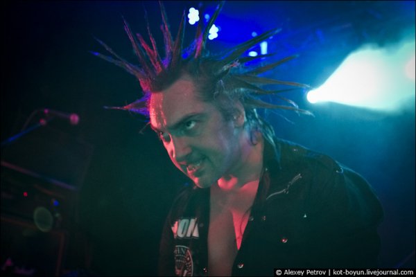 0 8f336 9890e210 orig