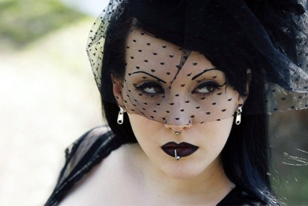 gothic-girl-2