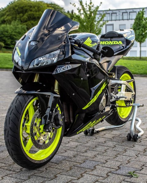9Q0hlGzfbFE Honda CBR600RR