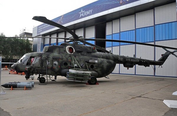Транспортно-штурмовой вертолет Ми-8АМТШ-ВН