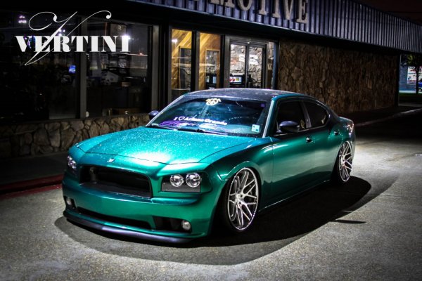 Dodge Charger SRT