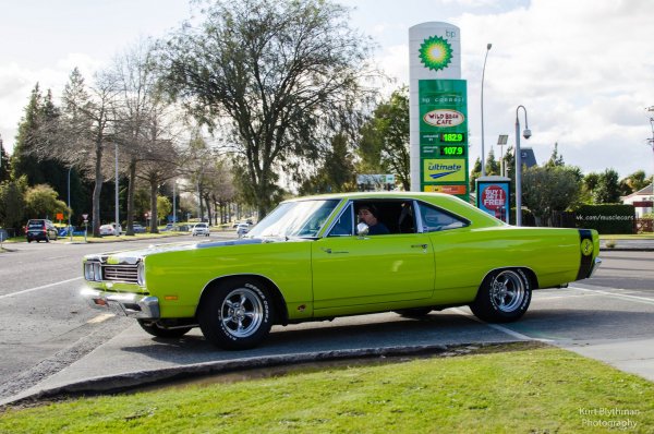 Plymouth Road Runner