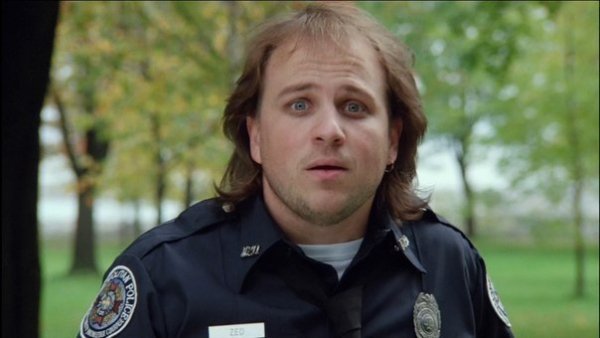 самый крутой мент ))