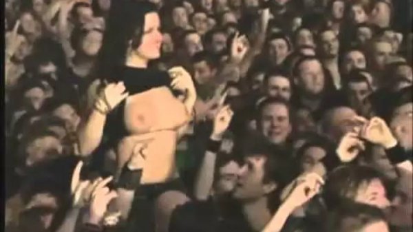 На концерте MACHINE HEAD..