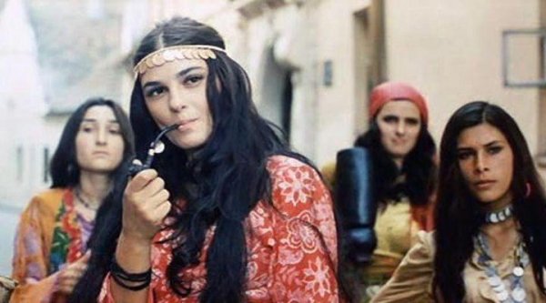 medium e4a63c33ab2a05f6f1458eed474bb278