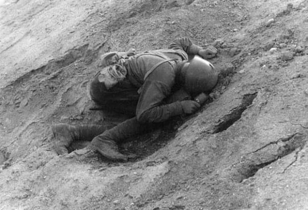 ПОДВИГ НАШИХ ДЕДОВ!С ГЛУБОКОЙ БЛАГОДАРНОСТЬЮ ЧТИМ ПАМЯТЬ