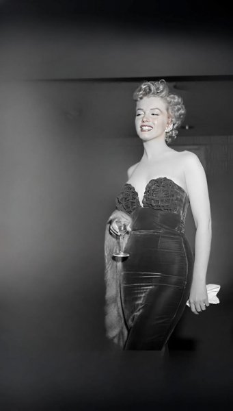 8fb85fb5363bac913a43ce50b07da52c