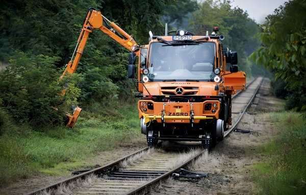 Mercedes-Benz Unimog