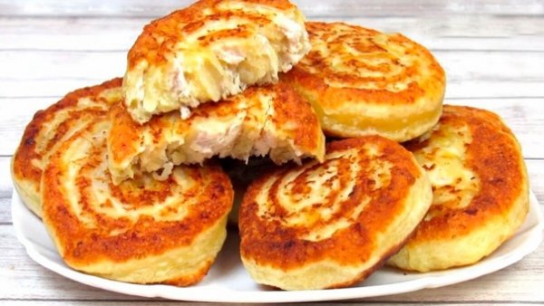 Ленивые пирожки с куриным фаршем на быстром творожном тесте