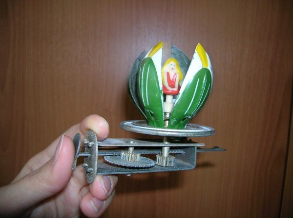 Дюймовочка