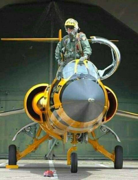 F-104