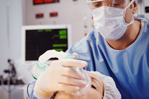 anesthesiologist