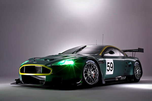 astonmartin 3 big 081104