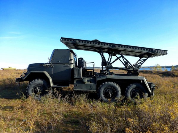 РСЗО БМ-13НММ на шасси ЗИЛ-131