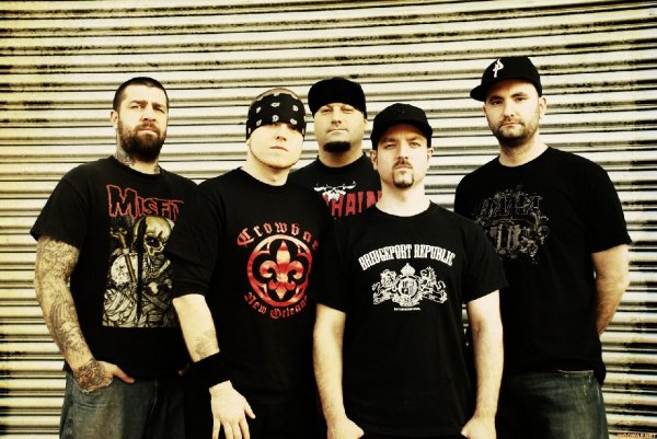 HornsUpRockshatebreed-press-photo-2009-l