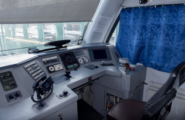 Пульт дизель-электропоезда ДТ1*008