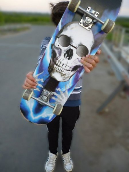 Мой бро с мега скейтом