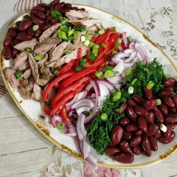 Салат с индейкой