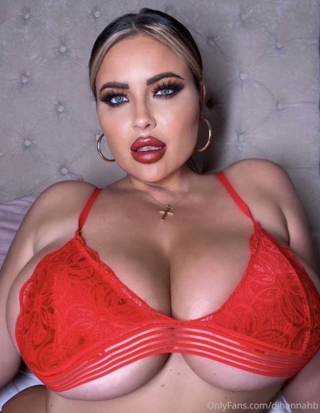 Сисястая Ханна