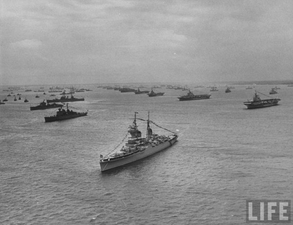 Крейсер "Свердлов" на Спидхедском рейде