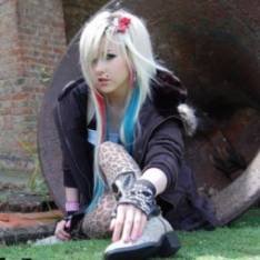 emo-frisuren-107 large 254 254 c1