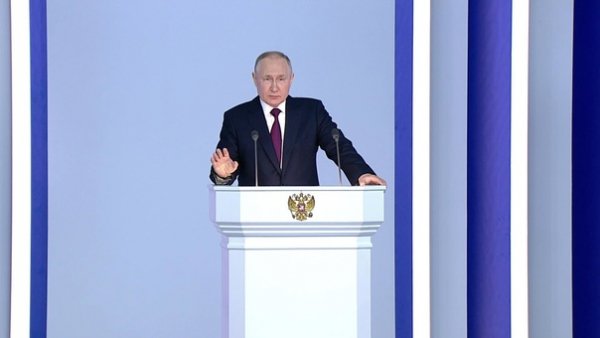 Владимир Путин заявил, что за 5 лет нужно подготовить 1 млн