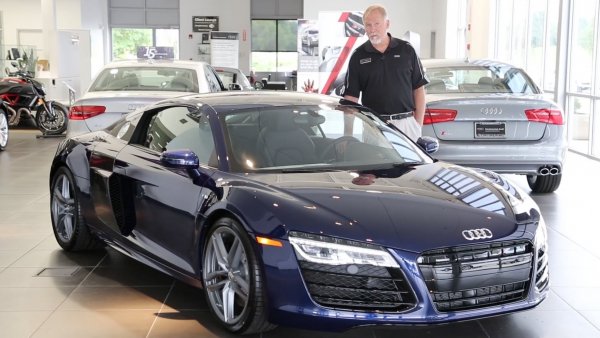 Audi R8 V10