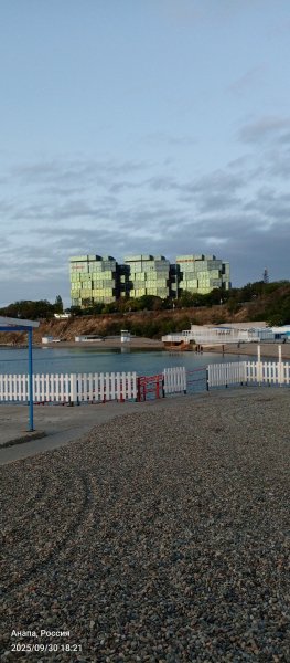 Анапа. Галечный пляж.