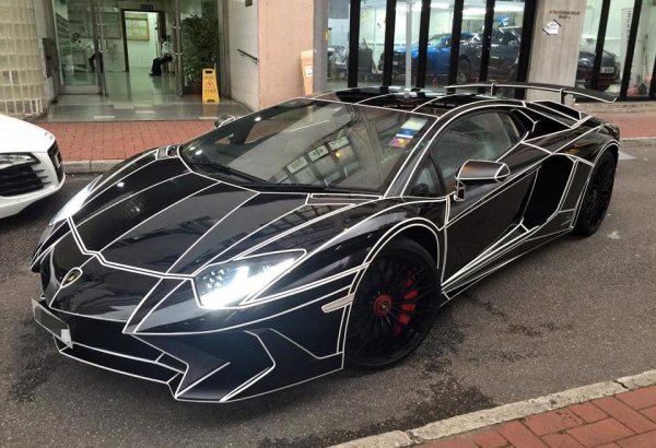 Tron-Aventador-SV-0